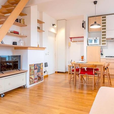 Ferienwohnung Guest Planet - Grazioso Bilocale Bande Nere M1 Mailand Exterior foto